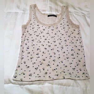 Brandy Melville one size fits most blue rose scoop tank top laced